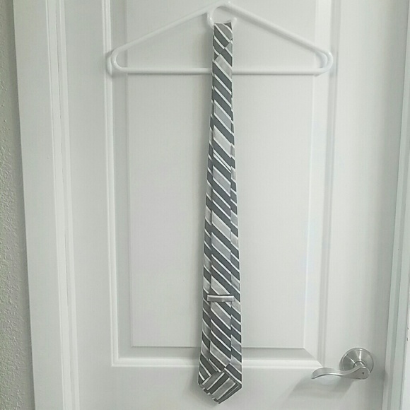 Men's Barney's New York Tie - Picture 6 of 6